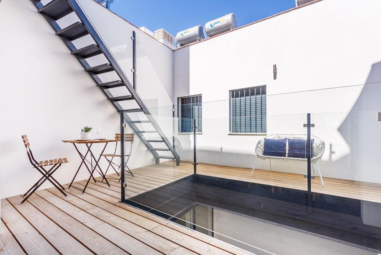 Precioso Atico De Diseno, Gran Terraza De 35 M2 Y De 16 M2 Y Garaje En Pleno Centro Apartamento *