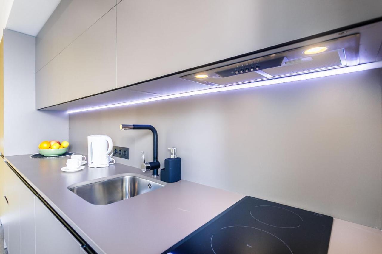 Appartement Precioso Atico De Diseno, Gran Terraza De 35 M2 Y De 16 M2 Y Garaje En Pleno Centro Sevilla